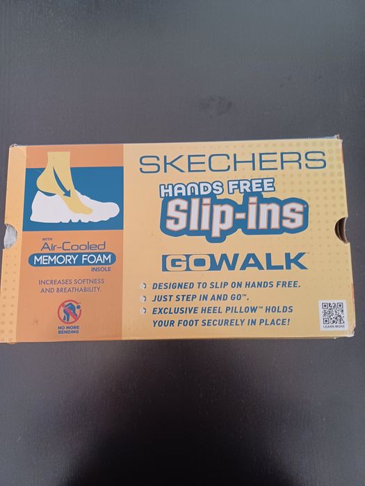 Skechers hand free slip-ins