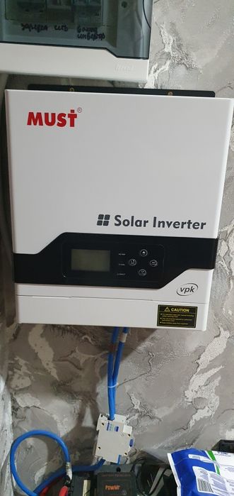Інвертор must PV18-3024 VPK 3квт 24 вольт