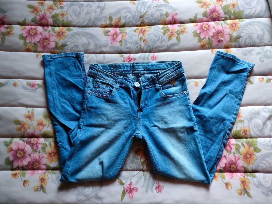 Roupa de criança : rapariga