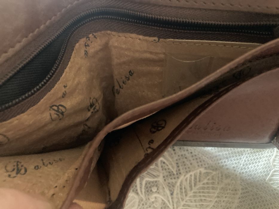 Продам кошелек лаковый