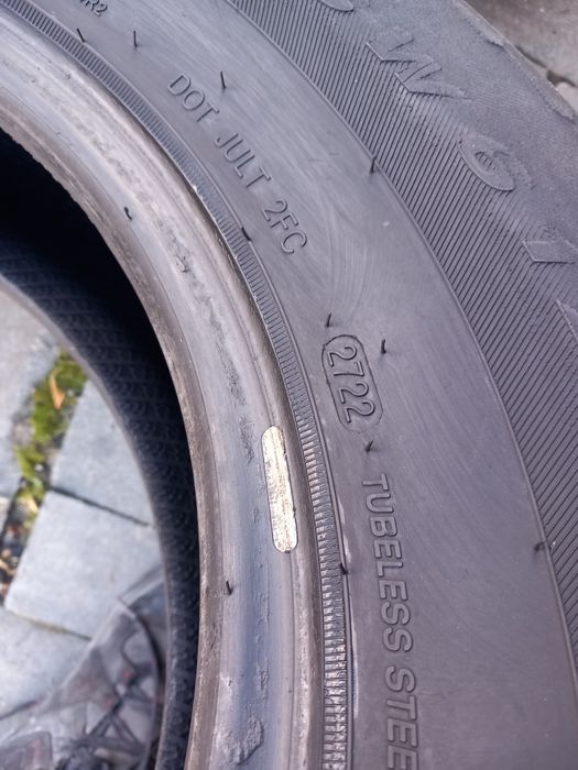 2x Opony Używane Całoroczne 225/75R16C Goodride