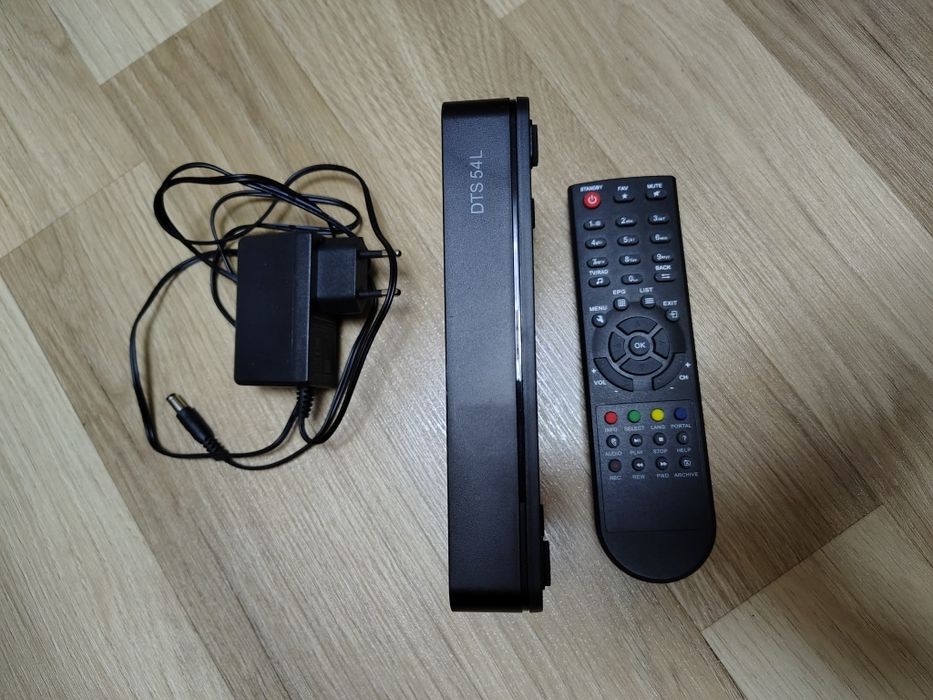 Супутниковий  цифровий  тюнер