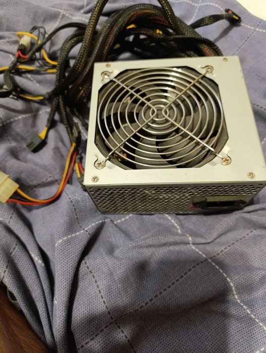 Продам комплект i5 2400+8gb ram
8 gb RAM DDR3