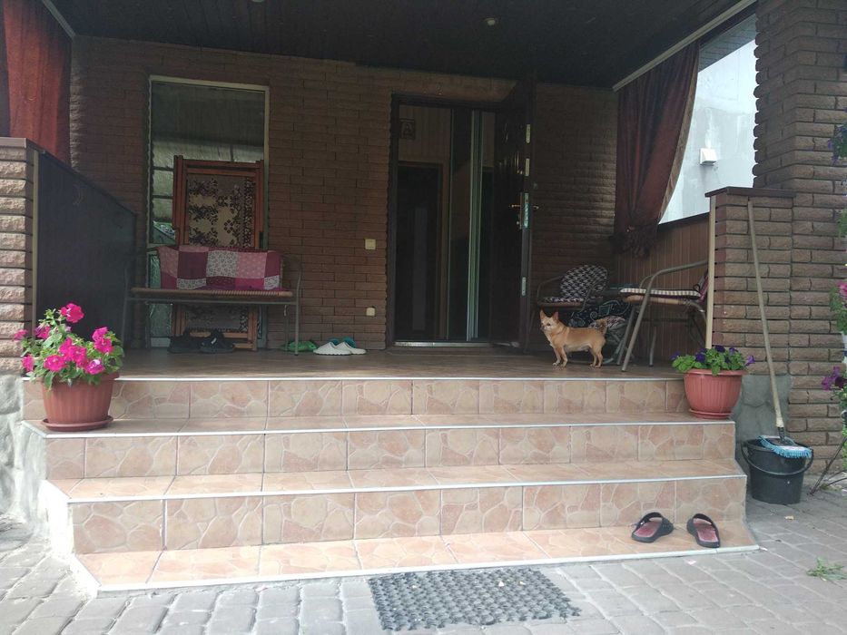 Продаж будинку в с.Троєщина