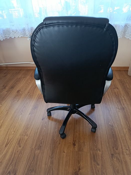Sprzedam fotel,  stan bardzo dobry, mało używany