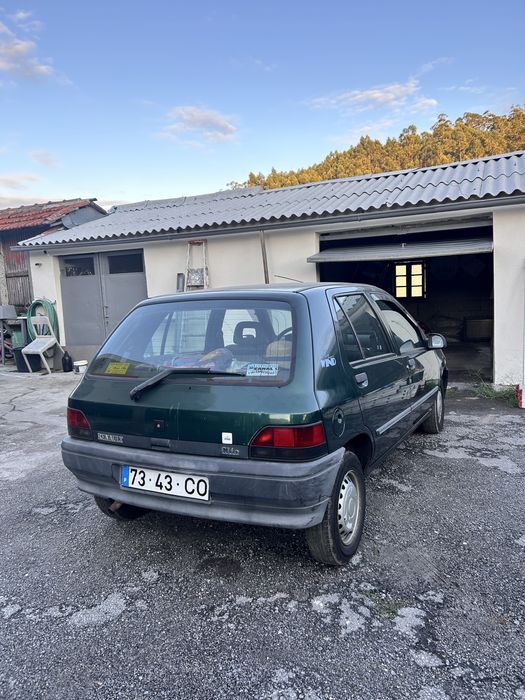 Renault Clio 1.2 • 98.000KM • 1 dono
