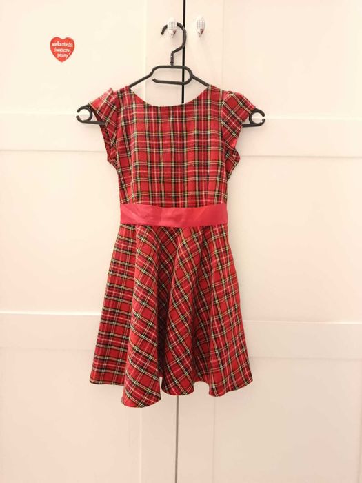 Sukienka dziewczęca na Święta