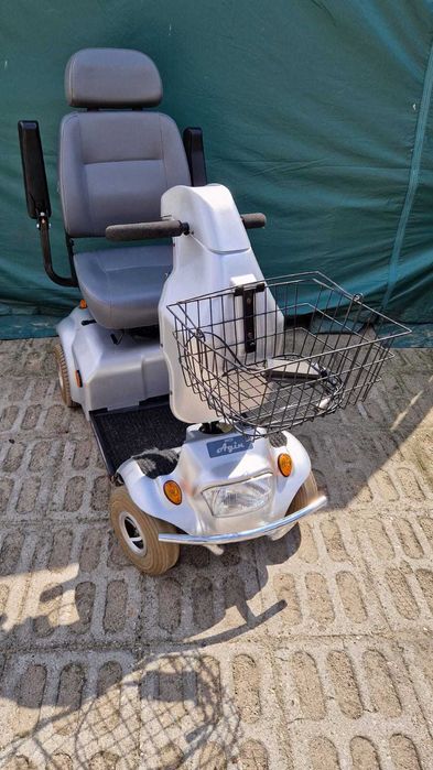 Skuter wózek inwalidzki elektryczny dla seniorów KOSZYK Dietz Agin