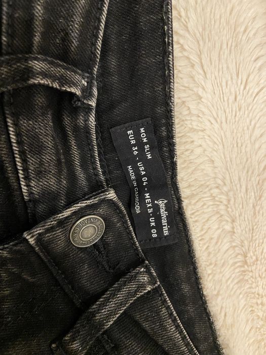 Calças Mom slim Stradivarius