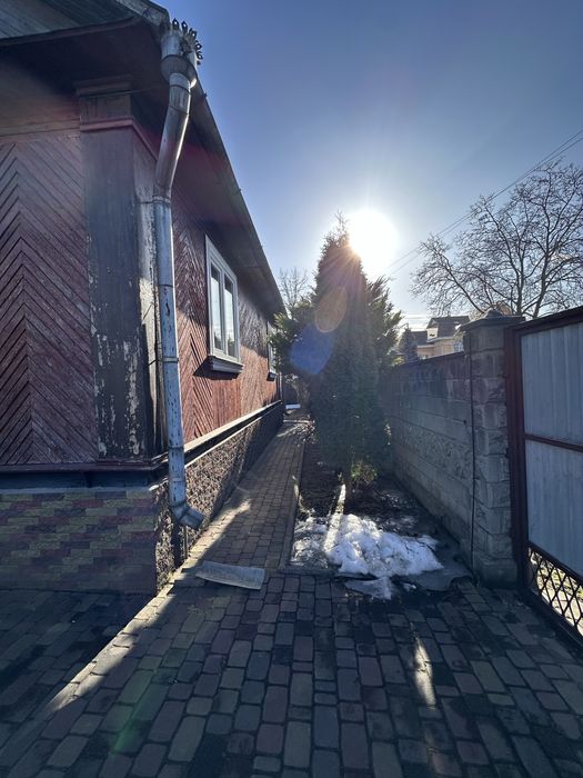 Здам Будинок біля Центру Жуковського(Архітектора Бургіньйона)