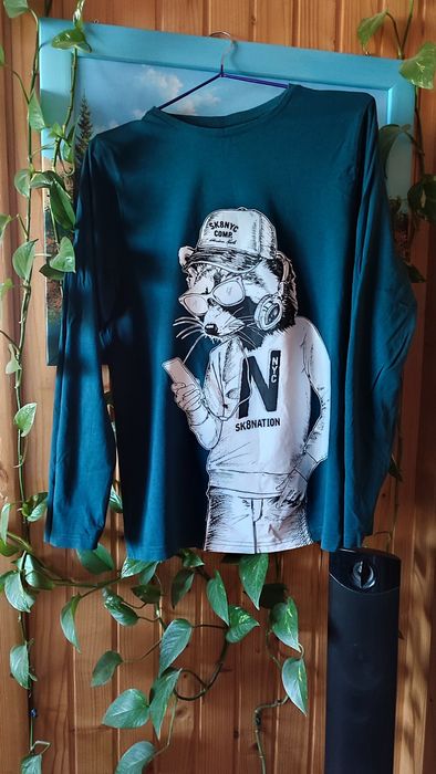 Світшот , кофта трикотажна фірми there- here.