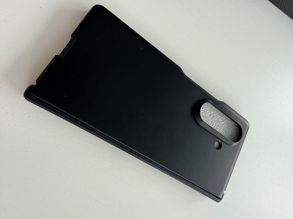 Etui Spigen Tough Armor Samsung Galaxy Fold 7 + szklo