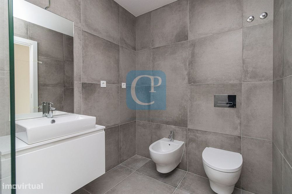 Apartamento T1 novo com varanda - Empreendimento Agra Campus