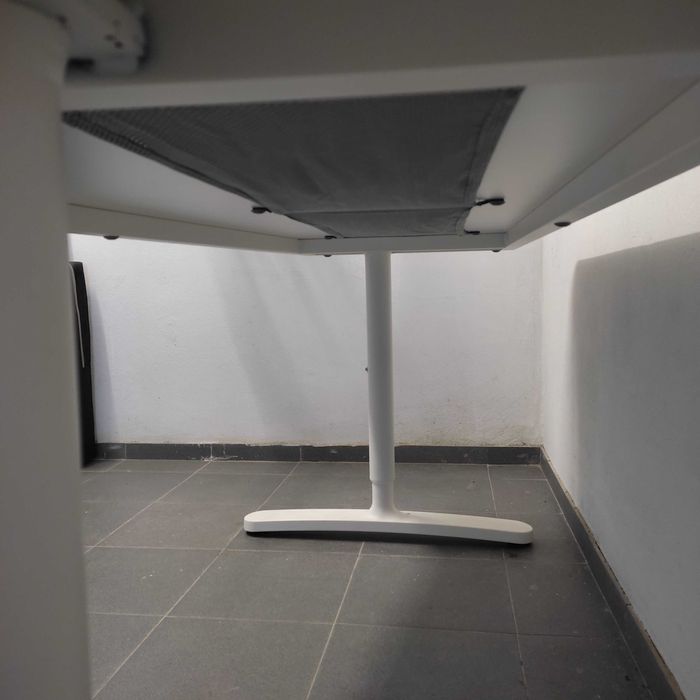 Secretária escritório/gabinete/consultório