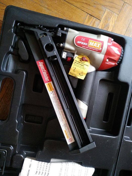 пневмопистолет нейлер Max NF550