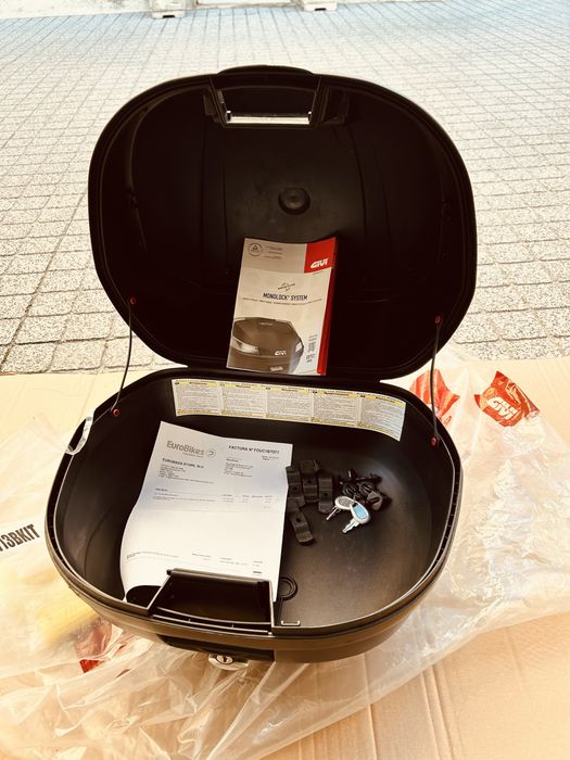 Top case GIVI