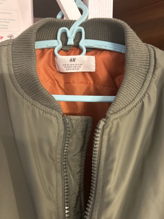 Kurtka bomberka ocieplana r152 H& M