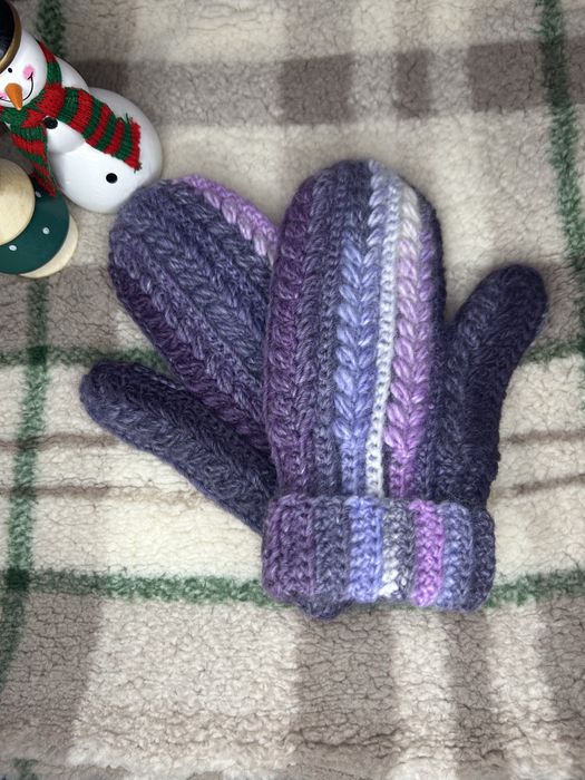 Rękawiczki wykonane na szydełku rękodzieło handmade
