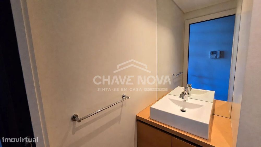 Apartamento Duplex com Varanda Quinta do Cravel-MTS/03870/MH