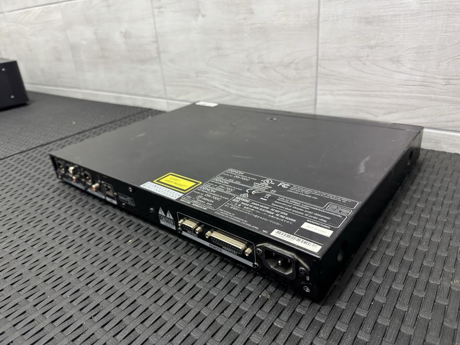 Profesjonalny estradowy odtwarzacz lan Denon DN-700c okazja nowy 2500