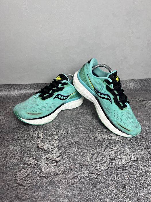 Кросівки Saucony