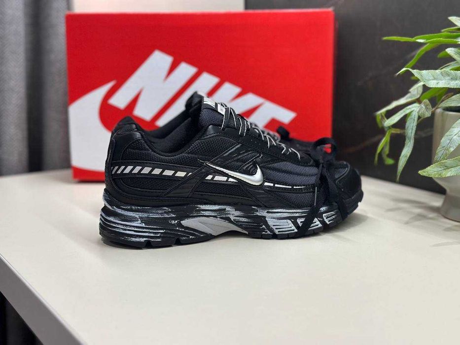АКЦІЯ! Кросівки Nike Initiator Custom Black White  37 - 45