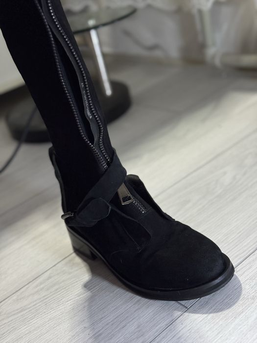 Vitto Rossi ботфорти