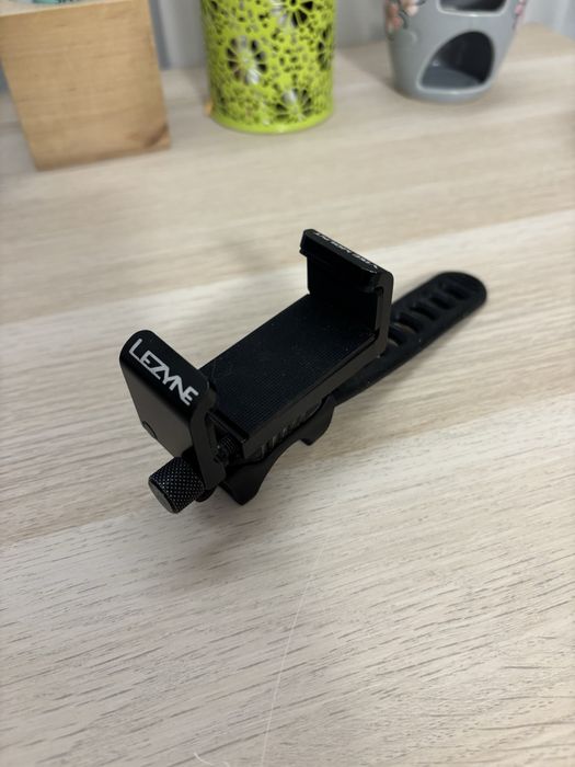Кріплення на кермо Lezyne SMART VISE MOUNT для смартфона