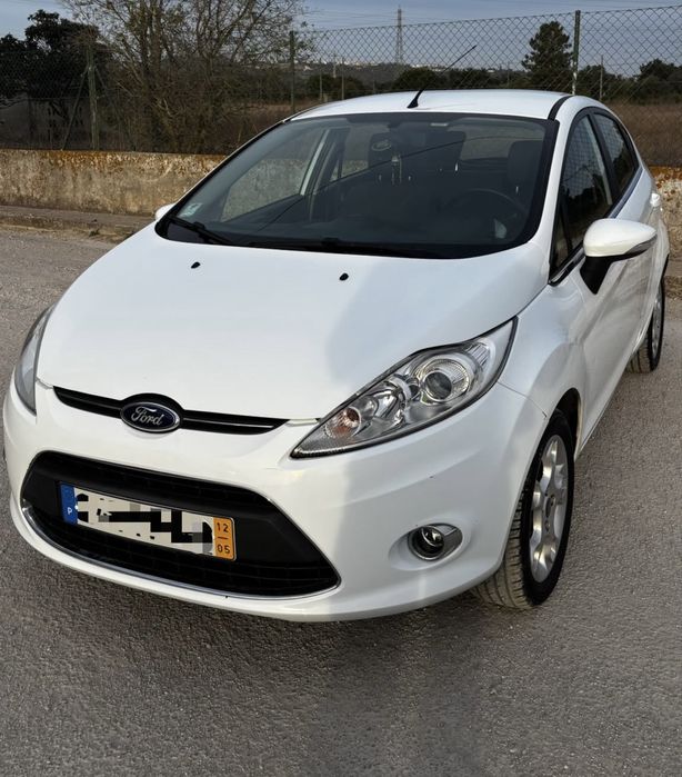 Vendo Ford Fiesta 1.25 | 2012 | Gasolina | Nacional — photo 3