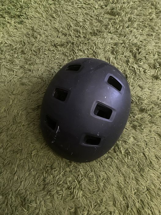Capacete multiusos ajustavel e confortavel
