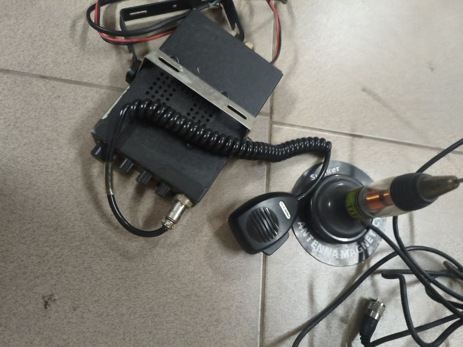 CB radio Harry 2+ antena  titanum .