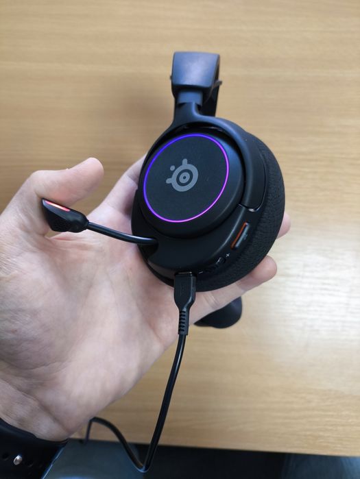 SteelSeries Arctis Nova 3 — Вживані, відмінний стан!
