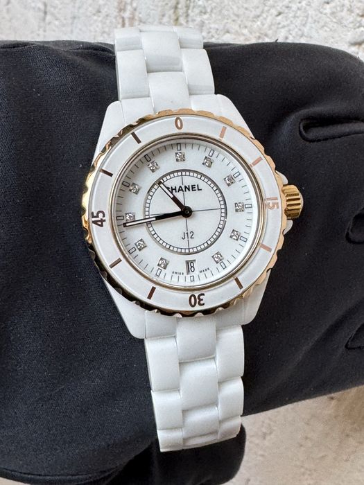 Годинник Chanel J12