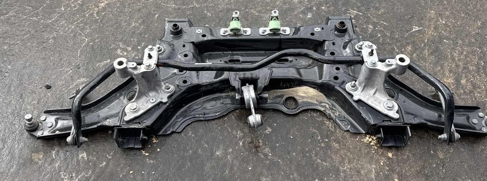 Charriot frente RENAULT Megane IV (B9A/M_)