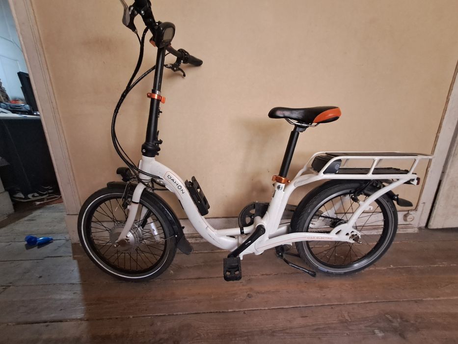 Bicicleta eletrica marca dahon.
