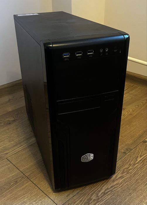 Komputer stacjonarny AMD Ryzen 5 six-core