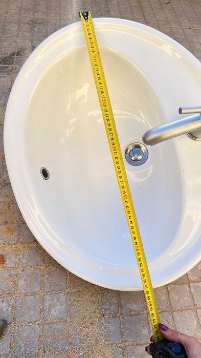 Lavatório de embutir sem torneira