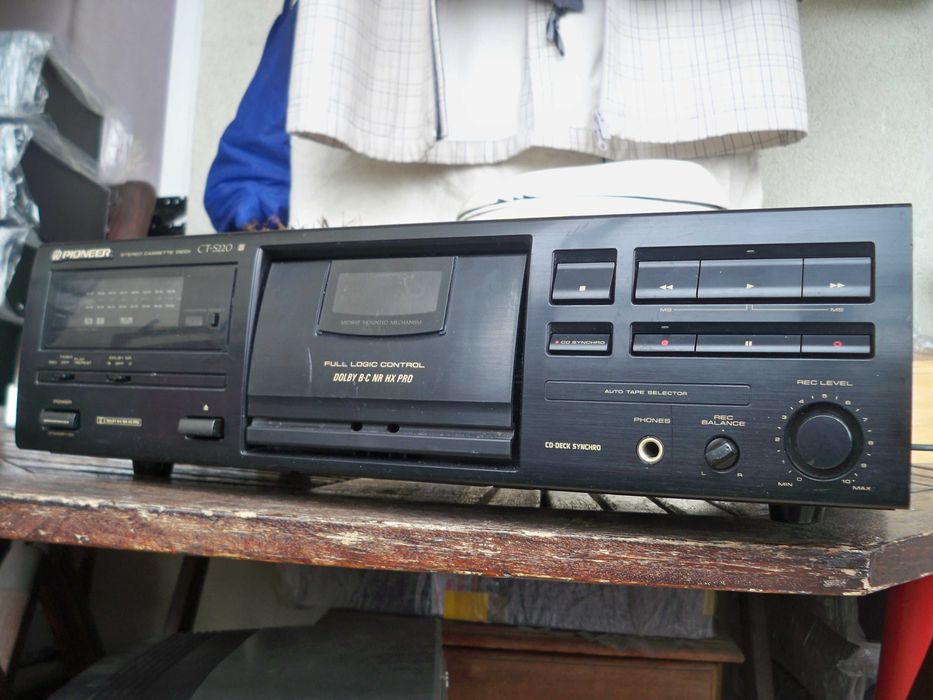 magnetofon Pioneer CT-S220, Dolby B/C nowe paski