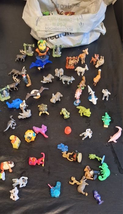 Zabawki kinder różne zestaw