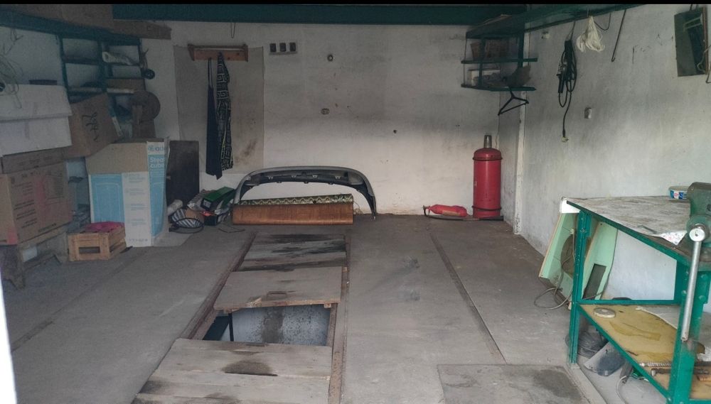 Продам гараж. Кооператив "Маяк"