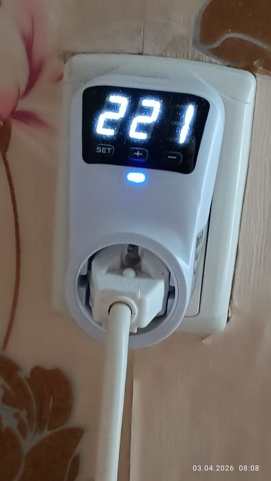 Фильтр напряжения в розетку