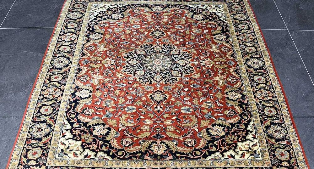 Tapete Persa TABRIZ original, Lã sobre Algodão, feito à mão com 198cm x 140cm