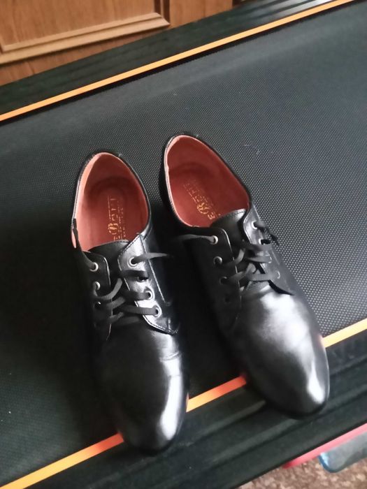 Туфлі, оксворди, мешти