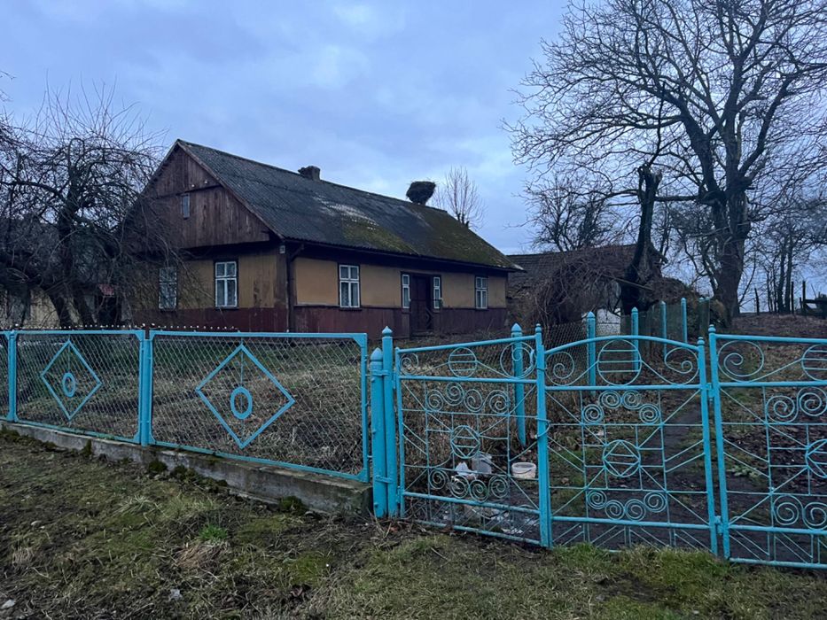 Будинок біля міста Стрий (16 км) в с. Йосиповичі (центр села) 19 соток