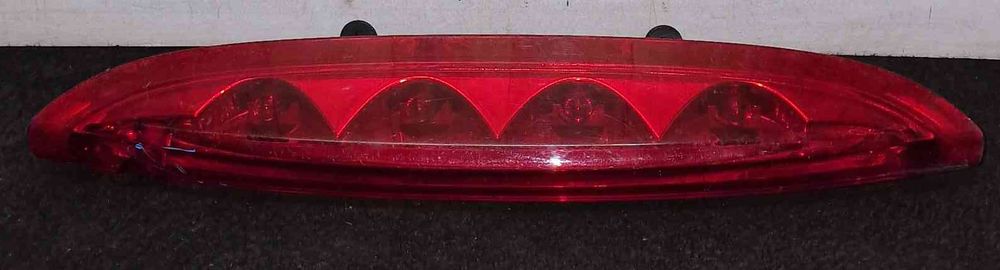 Luz Stop Adicional / 3º Stop - PEUGEOT 208 I