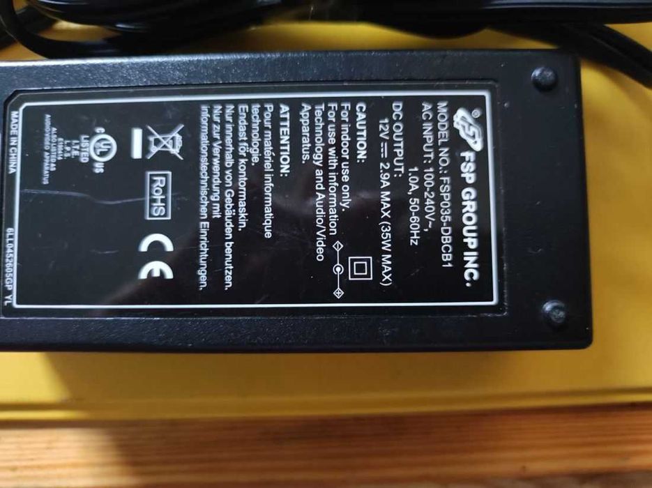 ładowarka zasilacz kabel impulsowy FSP Group model FSP035-DBCB1