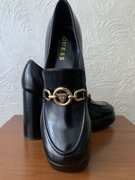 Туфлі Guess 35 р