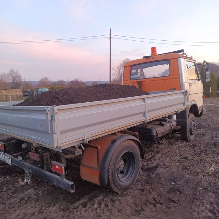 Ziemia ogrodowa siana. Czarnoziem sprzedaż transport.