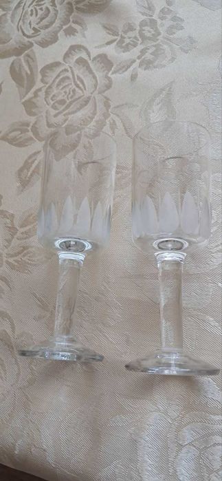 Рюмки, бокалы, стопки (цветное стекло, хрусталь)