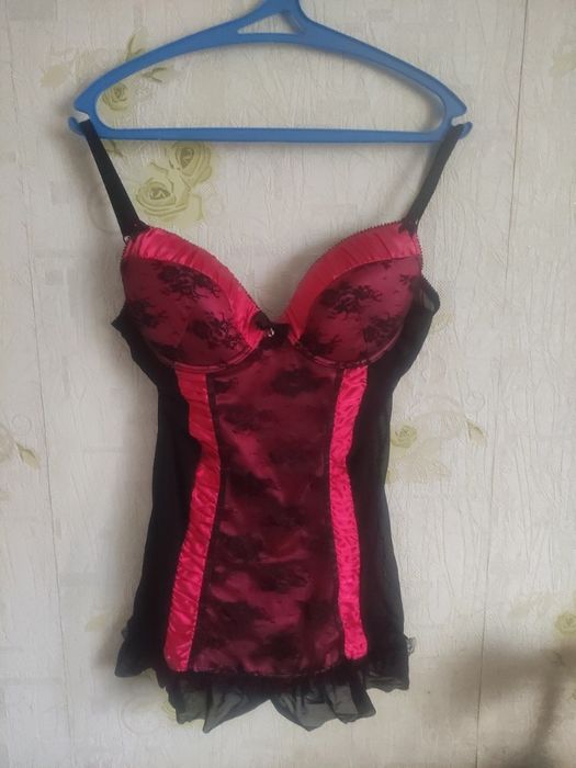 Шикарний напівпрозорий пеньюар